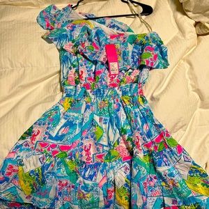 Lilly Pulitzer dress size medium, to short for me